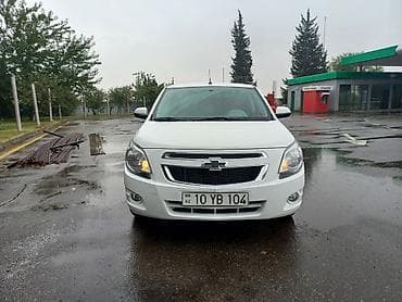 vaz 2107 salon: Chevrolet Cobalt, ağ rəng, sedan kuzov. Texniki xüsusiyyətlər və — 1