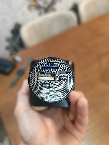 bluetooth mikrofon karaoke: Portativ karaoke mikrofonu və dinamik bir yerdə - Simsiz karaoke — 4