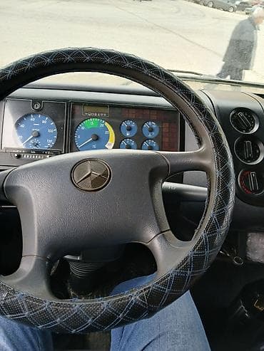 mercedes clk: Kranlı maşınlar satılır.Atego kran troslu 3 tonluq,isuzu kran 2.5 — 10