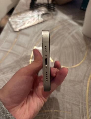 Аудиотехника: IPhone 13, 128 ГБ, Битый, Беспроводная зарядка, Face ID — 7