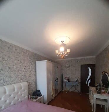 8 ci mikrorayon 3 otaqli evler: Bakı, Qaraçuxur qəs., 4 otaqlı, Köhnə tikili, m. Xalqlar Dostluğu, 100 kv. m — 5