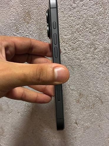 apple watch 1: IPhone 17, 256 GB, Black Titanium, Zəmanət, Simsiz şarj, Face ID — 7