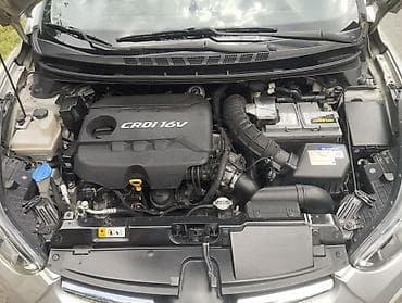 disk: Hyundai Avante: 1.6 l | 2015 il Sedan — 6