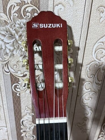 Fleytalar: Klassik gitara, Suzuki, İşlənmiş — 1
