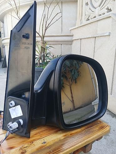 tap az teker: Sağ, Mercedes-Benz 639, 2009 il, Almaniya — 2