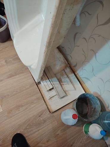 Santexnika: Vanna uzunluğu 140sm eni 70sm ünvan Qarayevdedi Ruslan marketin — 1