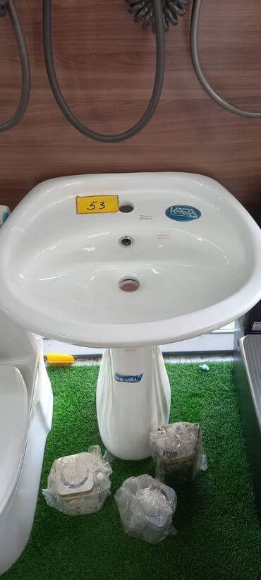 Keramik piyada lavabo modelləri - Material: parlaq ağ keramika