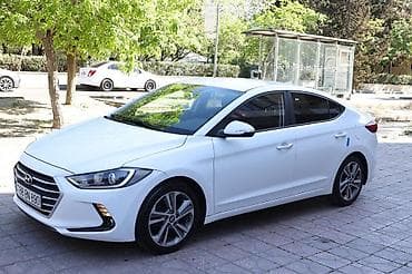 mitsubishi lancer evolution: Hyundai Elantra: 1.6 l | 2017 il Sedan — 3