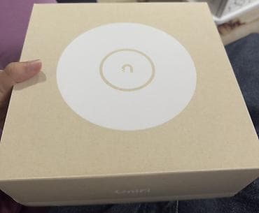 plastilin lovhesi: Ubiquiti UniFi U7 Pro – yüksək performanslı Wi‑Fi 7 (802.11be) tavan/ — 3