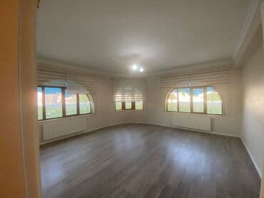 gence masaj salonu: Tam təmirli, -11 otaqdan ibarətdir. KLinika Kurs Faliyeti ucun — 3