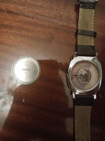saat romanson: Romanson saati ehtiyyat hissesi kimi. Mexanimzi işlemir. Kəməri — 1