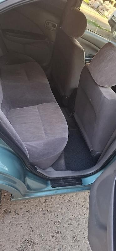 honda insight 2008: Nissan Sunny EX Saloon sedan - Kuzov: 4 qapılı sedan, mavi/yaşıl rəng — 6