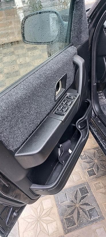 lassa teker evi: Land Rover Freelander: 2.5 l | 150000 km Ofrouder/SUV — 9