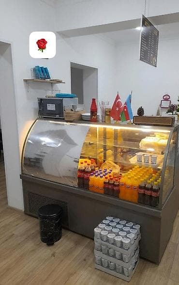 Soyuducu vitrin cəmi 2 ay işlənib ət məhsulları şirniyyat ağartı