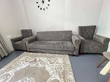 madeyra divan: Divan kreslo desti satilir 290azn. Acilir bazalidir. Unvan Azadliq 72 — 1