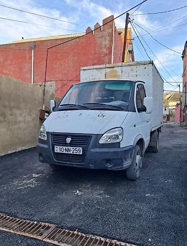 oturacaq masin: Yükdaşıma üçün iri həcmli kuzovlu yük maşını. Xüsusiyyətlər: - Qapalı — 1