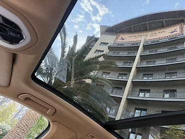 Porsche Cayenne üçün premium interyerli SUV. Avtomobilin salonu bej — 3