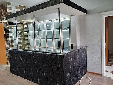 Оборудование для магазинов: Стеклянная витрина-шкаф, Б/у — 3