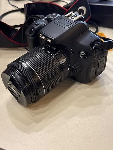 Canon EOS 700D + EF-S 18-55mm IS STM Kit - 18 MP APS-C CMOS sensor – — 1
