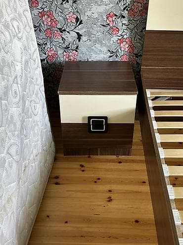 sfaner: İşlənmiş, 4 qapılı, Güzgülü, Qəhvəyi, Taxta, Kupe, Düz dolab — 6