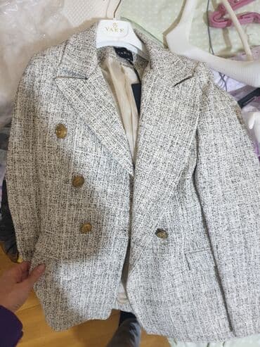 прокат мужских костюмов бишкек: Yenidir Yakenindir turkiyeden alinibson qiymeti 70 azn, unvan — 4