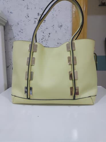 Tezedir, bir defe de goturmeyib,uzun remeni de var, birkasi yoxdur — 1