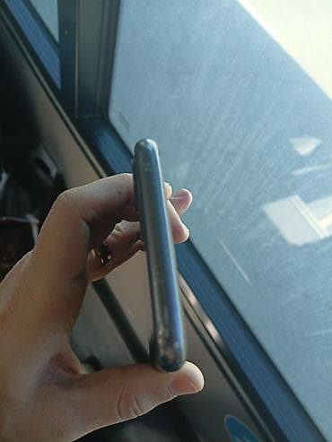 iphone kreditle: IPhone 11, 64 GB, Qara, Face ID — 4