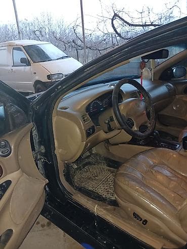 volkswagen passat 2004: Chrysler Concord: 3.2 l | 2000 il 18854 km Sedan — 9