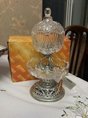 Klassik üslubda dekorativ şirniyyat/qənd qabı dəsti. - Yuxarı hissə