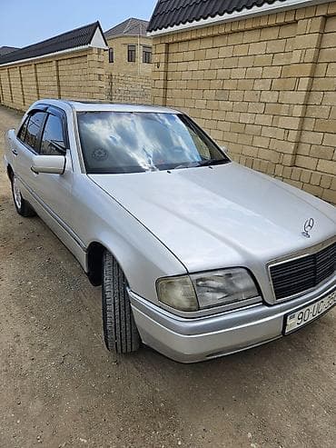 Продажа авто: Mercedes-Benz C-Class (W200) sedan - Kuzov: 4 qapılı sedan, gümüşü — 4