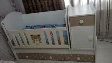 Для девочки и мальчика, Б/у, Колыбель, С матрасом, С механизмом качания