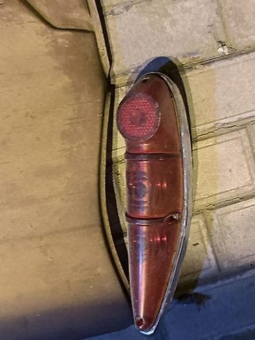 fort ehtiyat hisseleri: Məhsul: Klassik avtomobil üçün arxa sol qanad (panely) və quyruq — 3