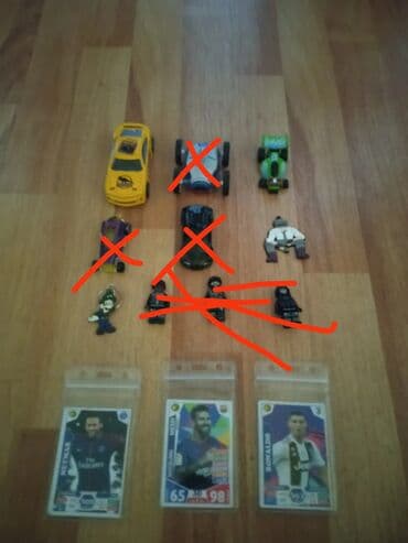 Yemək masaları, oturacaqları: Oyuncaqlar cuzi bir qiymete satilir hamsi barter olunur kim istese — 1