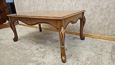 Klassik üslubda ağac kofe/jurnal masası - Material: tam ağac (təbii lalafo.az -da Klassik üslubda ağac kofe/jurnal masası - Material: tam ağac (təbii