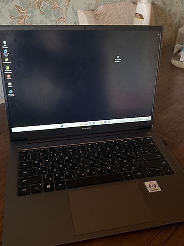 hp 650 fiyat: Huawei noutbuk - Model xətti: Huawei MateBook (şassi: boz/alüminium — 4