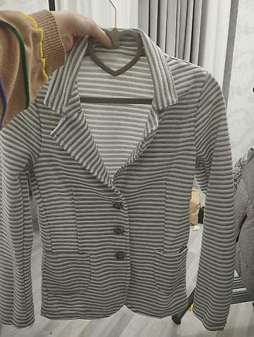 dəri jaket: Ağ rəngli qadın blezeri – La Faba - Brend: La Faba - Ölçü: EU 36 (UK — 9