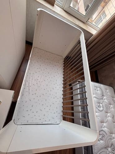 ватный матрас детский: Для девочки и мальчика, Б/у, Четырехугольная, Колыбель, С бортиками, С матрасом, Без механизма качания — 3