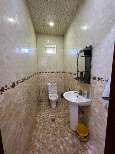 əhmədli ev: Əhmədli 8 otaq, 240 kv. m, Orta təmir — 20