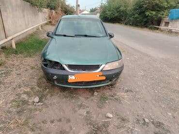 опель зафира а: Yaşıl rəngli Opel Vectra sedan avtomobili etibarlı nəqliyyat vasitəsi — 1