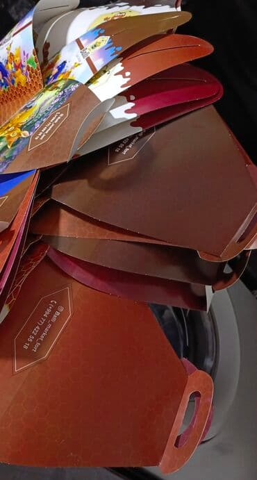 tort wekilleri: Tort qutuları. Şirniyyatlar. Tortlar. 1-ədədi 1azn 10 ədəd — 8