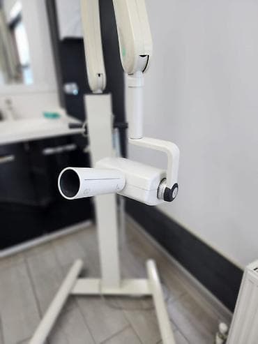 Salon, tibbi kreslolar: Italya Istehsalli Rentgen Stasionar şkaf üstü deyil, mobil dayaqlı — 4