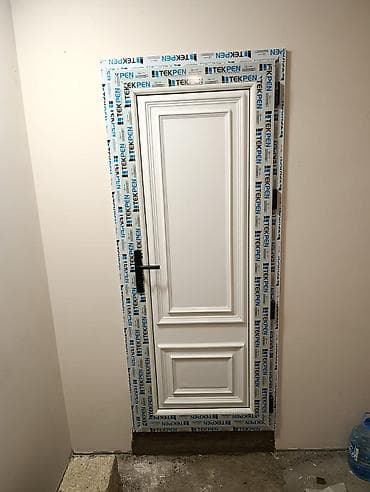 plastik qapı pəncərə: Plastik qapilar -90 azn Dekor qapilar - 130 azn Kombi wkaflari- 80 — 4