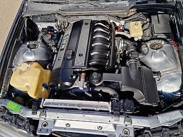 michelin teker: BMW 3 series: 2 l | 1995 il Sedan — 3