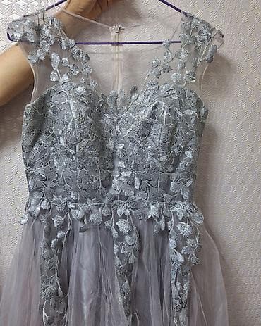 Salam. cemi 1 defe geyinilib. Qiymeti 50 Azn.Gümüşü-boz rəngdə, zərif