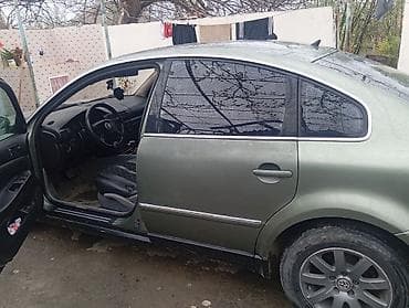 passat diski: Volkswagen Passat sedan - Kuzov: sedan, yaşıl-metallik rəng mator — 4