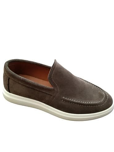 kisi lofer: Kişi loaferi – qəhvəyi süet üst, ağ yüngül rezin altlıqla. - Slip-on — 1
