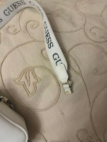 seleme pul verilir 2021: Çiyin çantası, Guess — 3