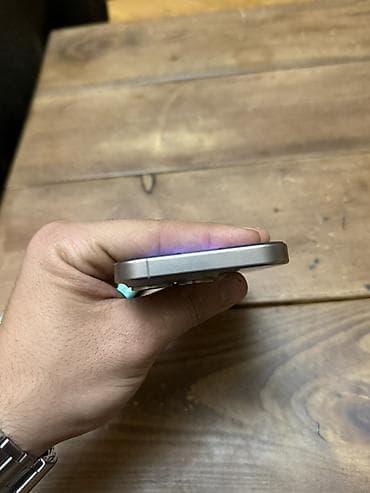 iphon 12 mini: IPhone 15 Pro, 256 GB, Natural Titanium — 4