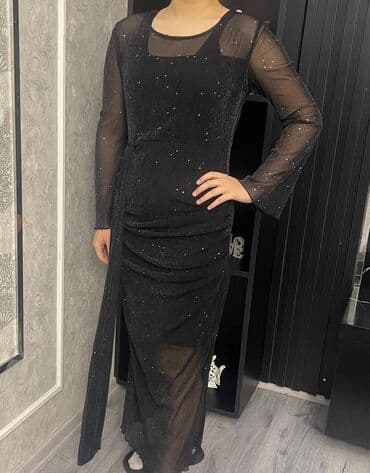 mini yupqa: Qara rəngli uzun ziyafət/libas - Model: uzun, bədənə oturan kəsim — 1