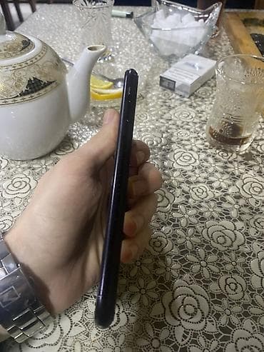 apple imac: IPhone Xr, 128 GB, Qara, Face ID — 4